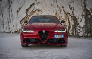 Alfa Romeo Giulia: “Best Car” ekti xronia